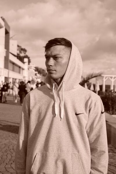  ,   Denis, 26 ,   ,   