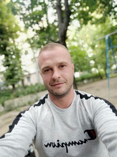  ,   Mihai, 33 ,   ,   , c 