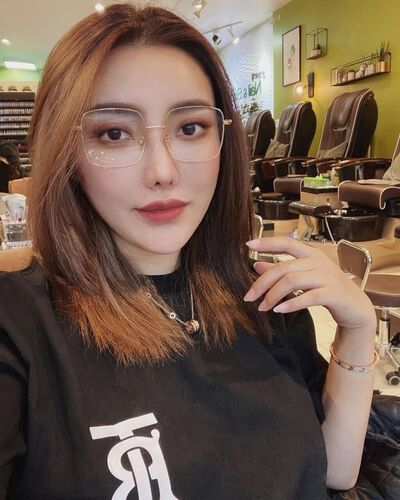  ,   Mey ly, 32 ,   ,   , c , 
