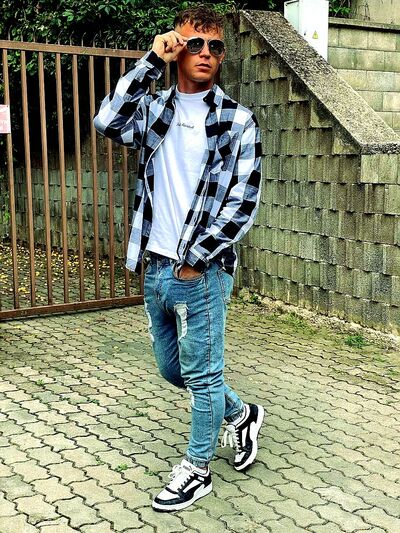  ,   Oleksander, 24 ,   ,   