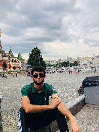  ,   Komron, 21 ,   , c 