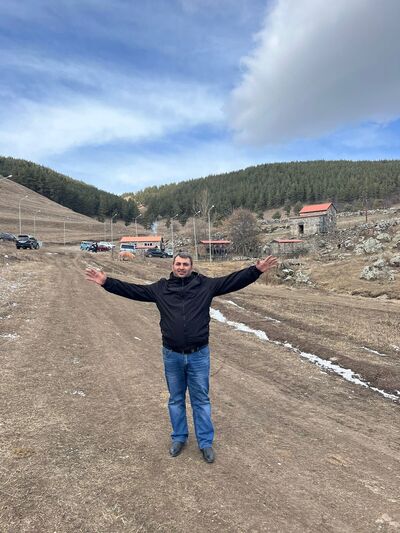  ,   Artur, 41 ,   ,   