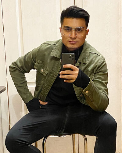  ,   Aziz, 39 ,   ,   