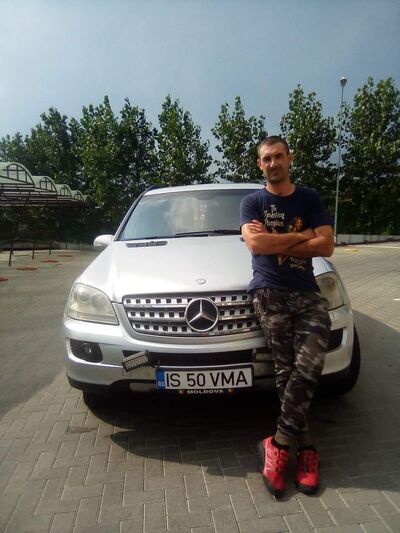  ,   Alex, 38 ,   ,   