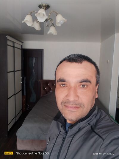   ,   Farik, 41 ,   ,   