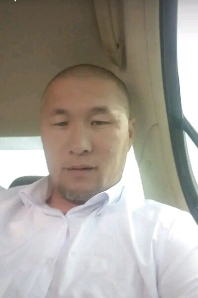  ,   Adil, 34 ,     