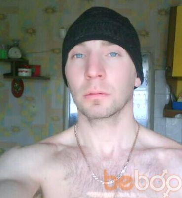  --,   Neznakomec, 46 ,   