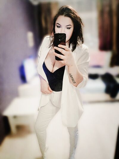  ,   Anastasia, 28 ,   ,   