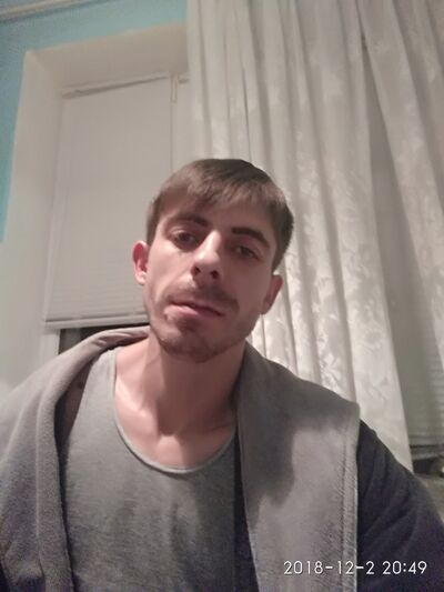  ,   Maxim, 37 ,   ,   , c 