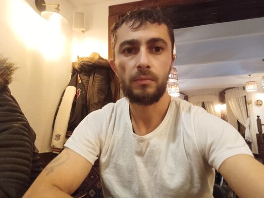  -,   Rasim, 36 ,   ,   , c , 
