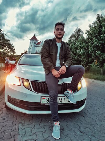  ,   Pasha, 25 ,   ,   