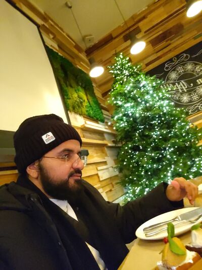  ,   Hussain, 39 ,   ,   
