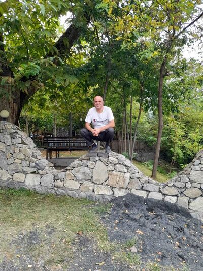  ,   ANAR, 42 ,   ,   , c 