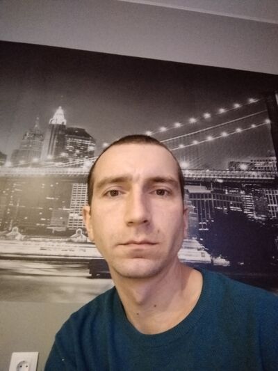  ,   Mikhail, 35 ,     , c 