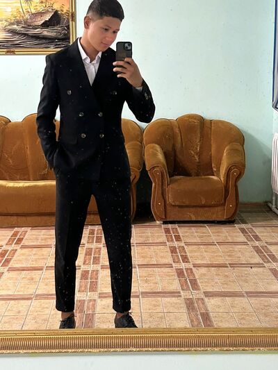  ,   Bek, 21 ,   ,   