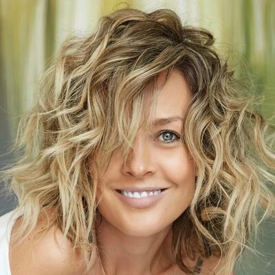  ,   Anna, 45 ,   ,   