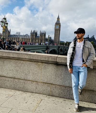  ,   Vakhid, 27 ,  