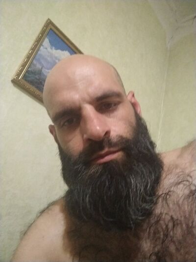  ,   Vladimir, 40 ,   ,   