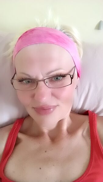  ,   Alinka, 52 ,   ,   