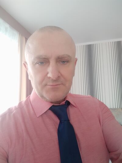  ,   Viktor, 52 ,   ,   , c 