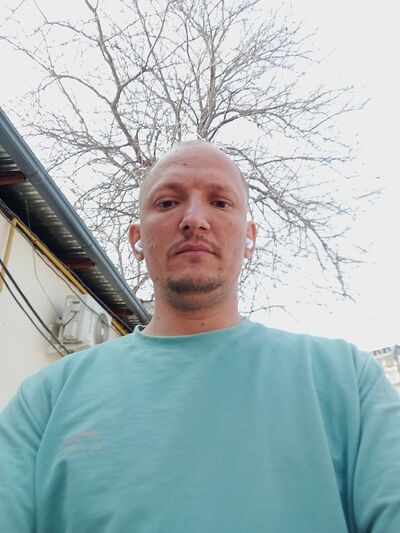  ,   Vova, 34 ,   
