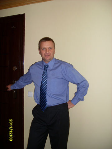  18211994  Viktor, 53 ,    