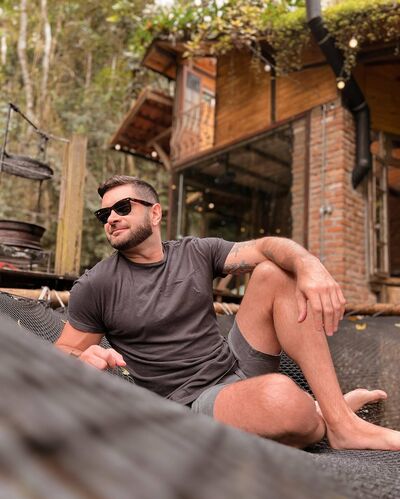  --,   , 35 ,     , c 