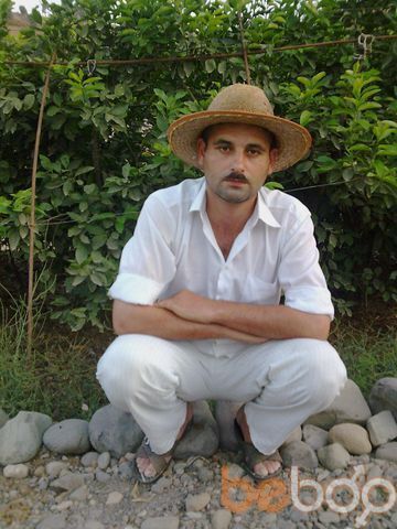  ,   Eldar, 48 ,   