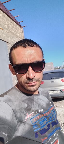  ,   Rustam, 37 ,   ,   , c 