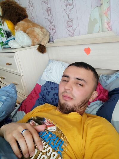  ,   Maga, 32 ,   ,   