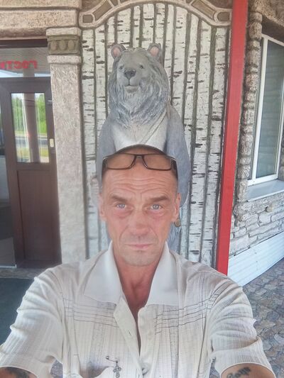  ,   Alexander, 45 ,  