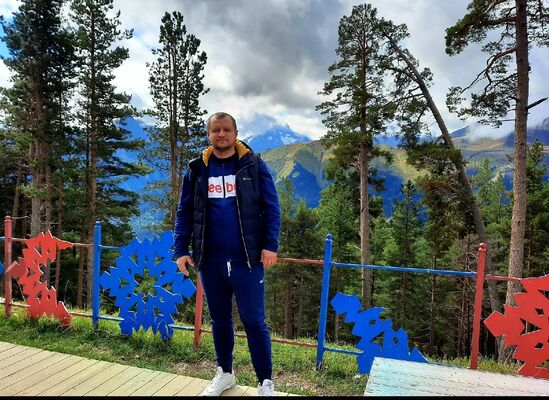  ,   Andrey, 37 ,   c 
