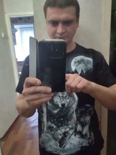  ,   Anton, 41 ,   ,   