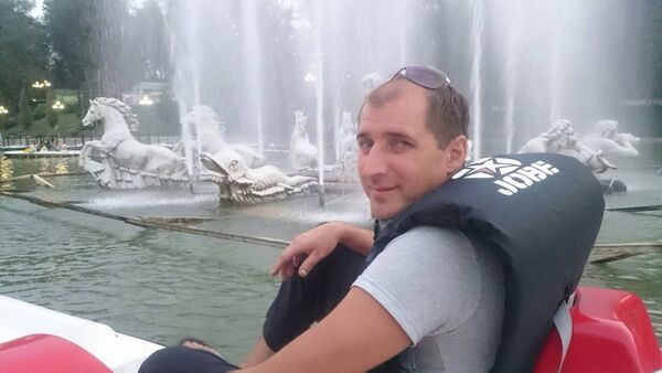  ,   Denis, 46 ,   ,   , c 