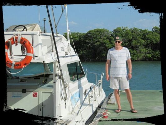  ,   Maksim, 38 ,   