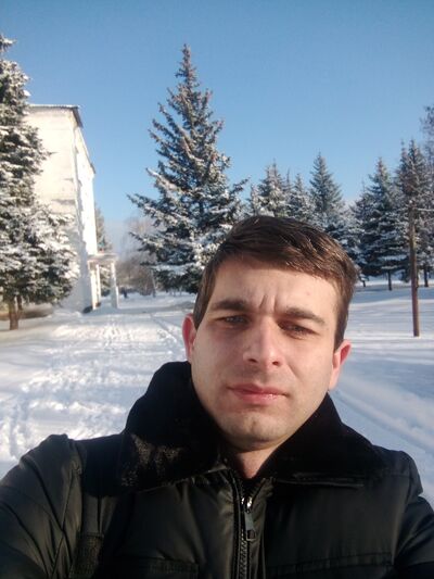  ,   Aleksei, 32 ,   c 