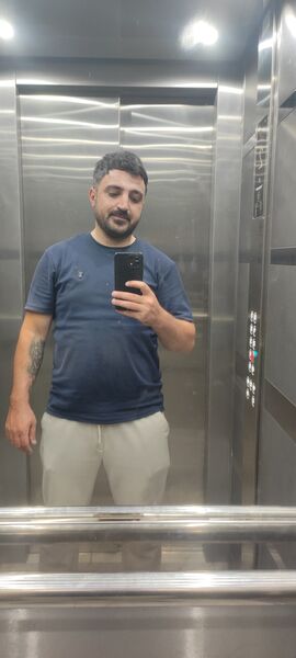  Macvanska Mitrovica,   Emin, 31 ,   ,   