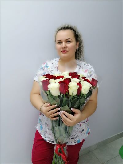  ,   Elena, 34 ,   c 
