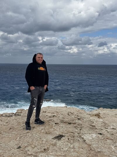 Fontvieille,   Ahmed, 42 ,   ,   , c , 