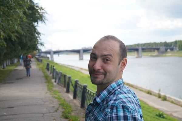  ,   Hrach, 43 ,   ,   , c , 