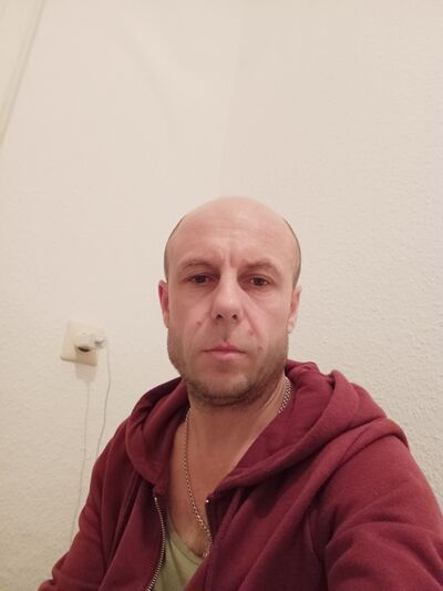  ,   Andrei, 46 ,   ,   