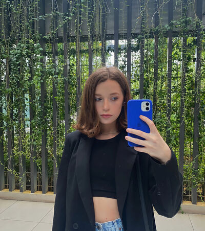  ,   Anastasia, 27 ,   ,   