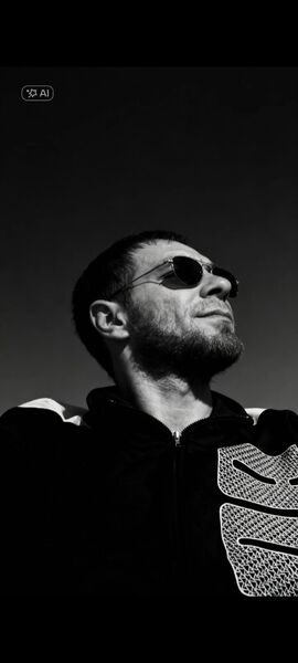  Alizay,   , 37 ,   ,   