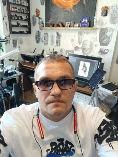  ,   Vadim Serov, 45 ,     , c , 