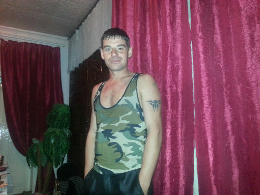  ,   Vitalii, 38 ,   