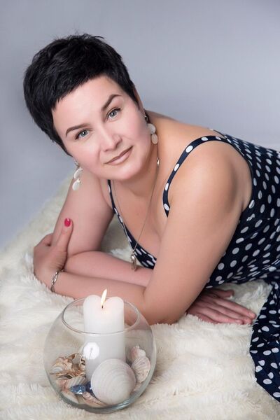  ,   Eugenia, 52 ,   ,   , c 