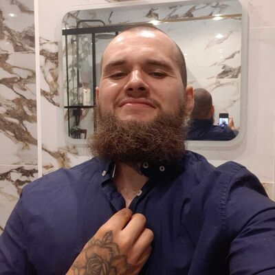  ,   Tg Slawiyk, 29 ,  