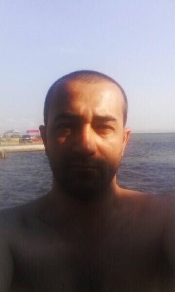  37407674  Jamol, 48 ,    