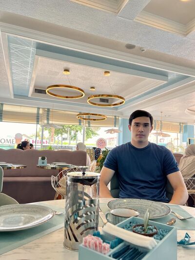  ,   Arman, 24 ,   ,   , c 