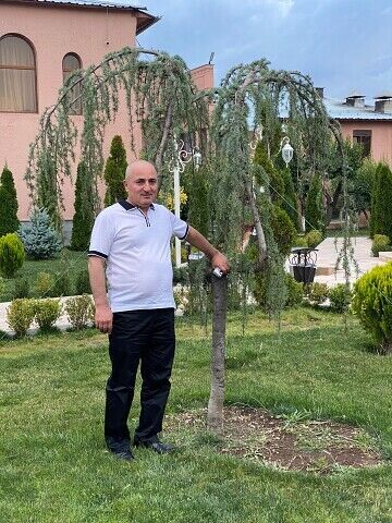 ,   Zaven, 58 ,  